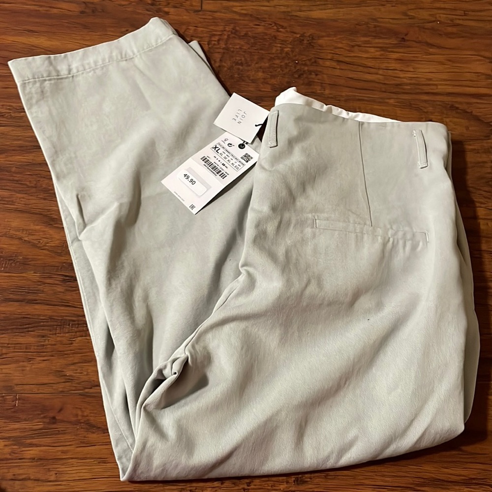 Zara khakis